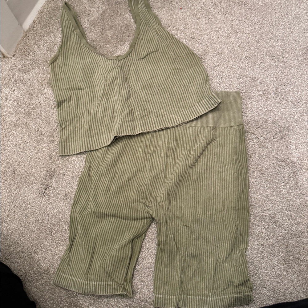 Matching green set